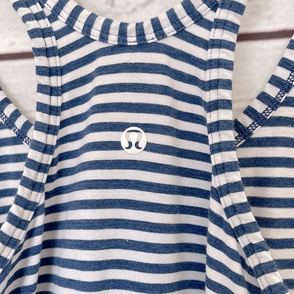 LULULEMON Cool Racerback Pigment Blue White Narrow Bold Stripe Tank SZ Small Est - Picture 7 of 7